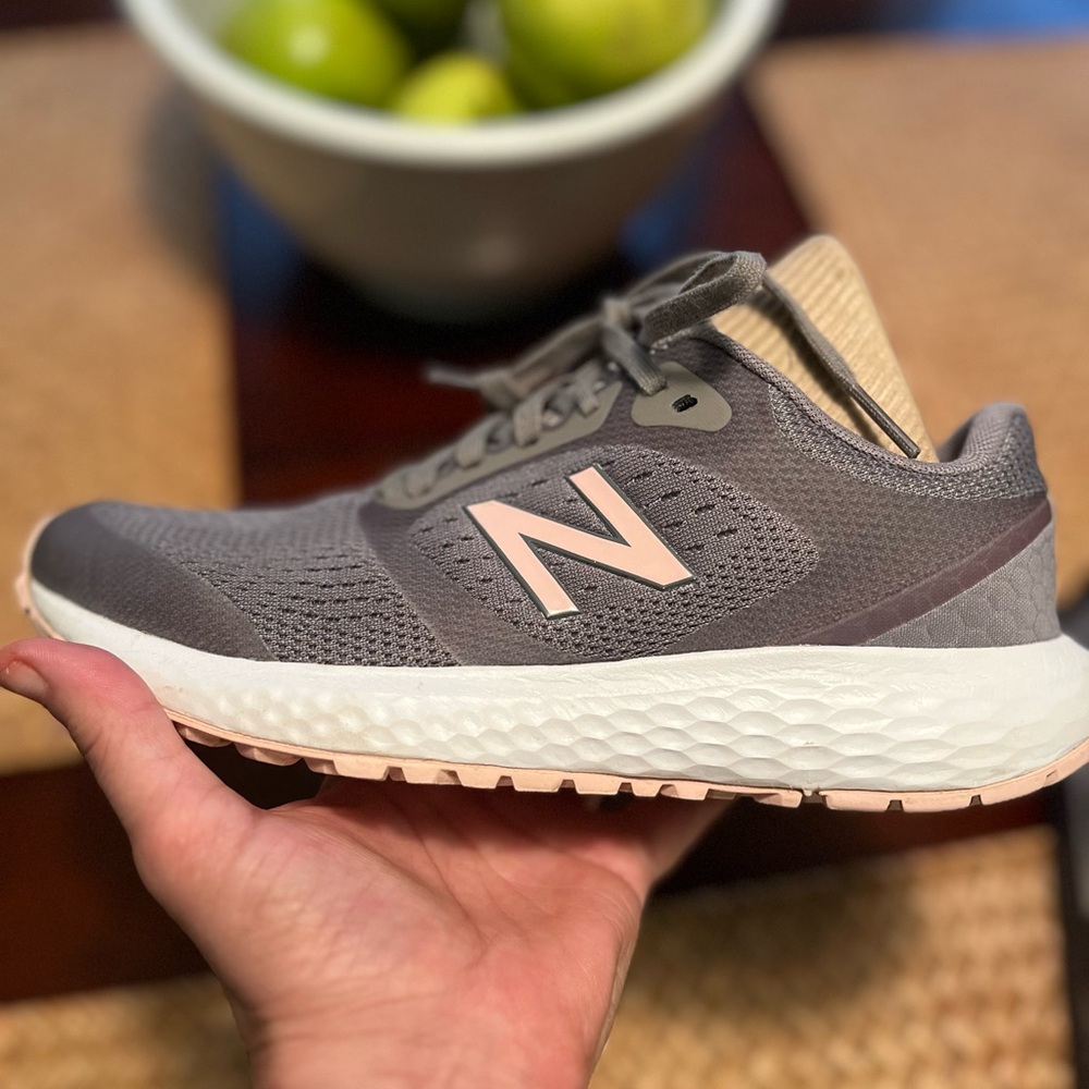 New Balance 520v6 sz 6.5 EUC